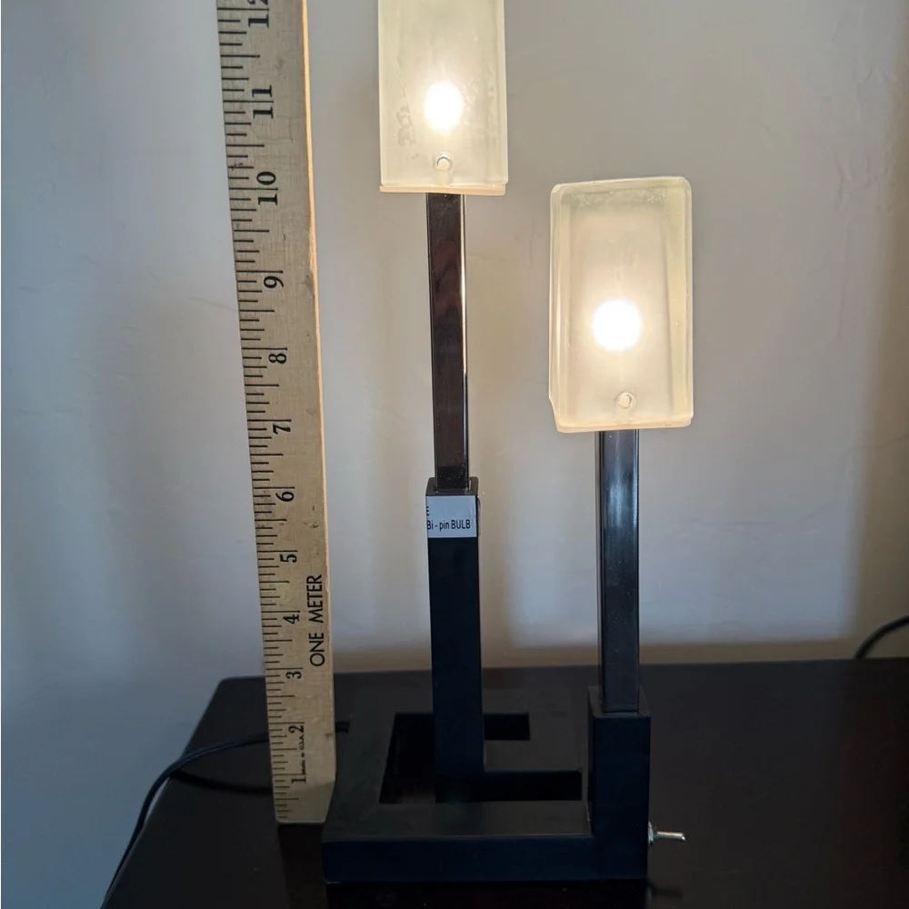 IKEA Korsby Table Accent Lamp Rectangle Globes Silver Black‎ Base 2 brightness's